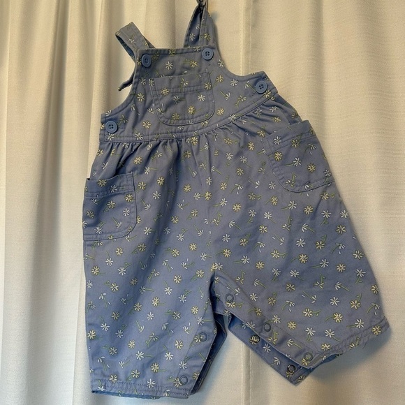 Vintage Oshkosh Light Blue Overalls Shortalls Daisy Print Baby 3-6 Mo Tide Label - Picture 7 of 8